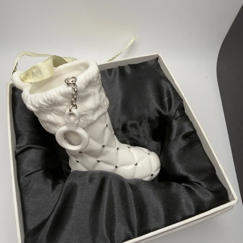 Pandora 2012 limited
